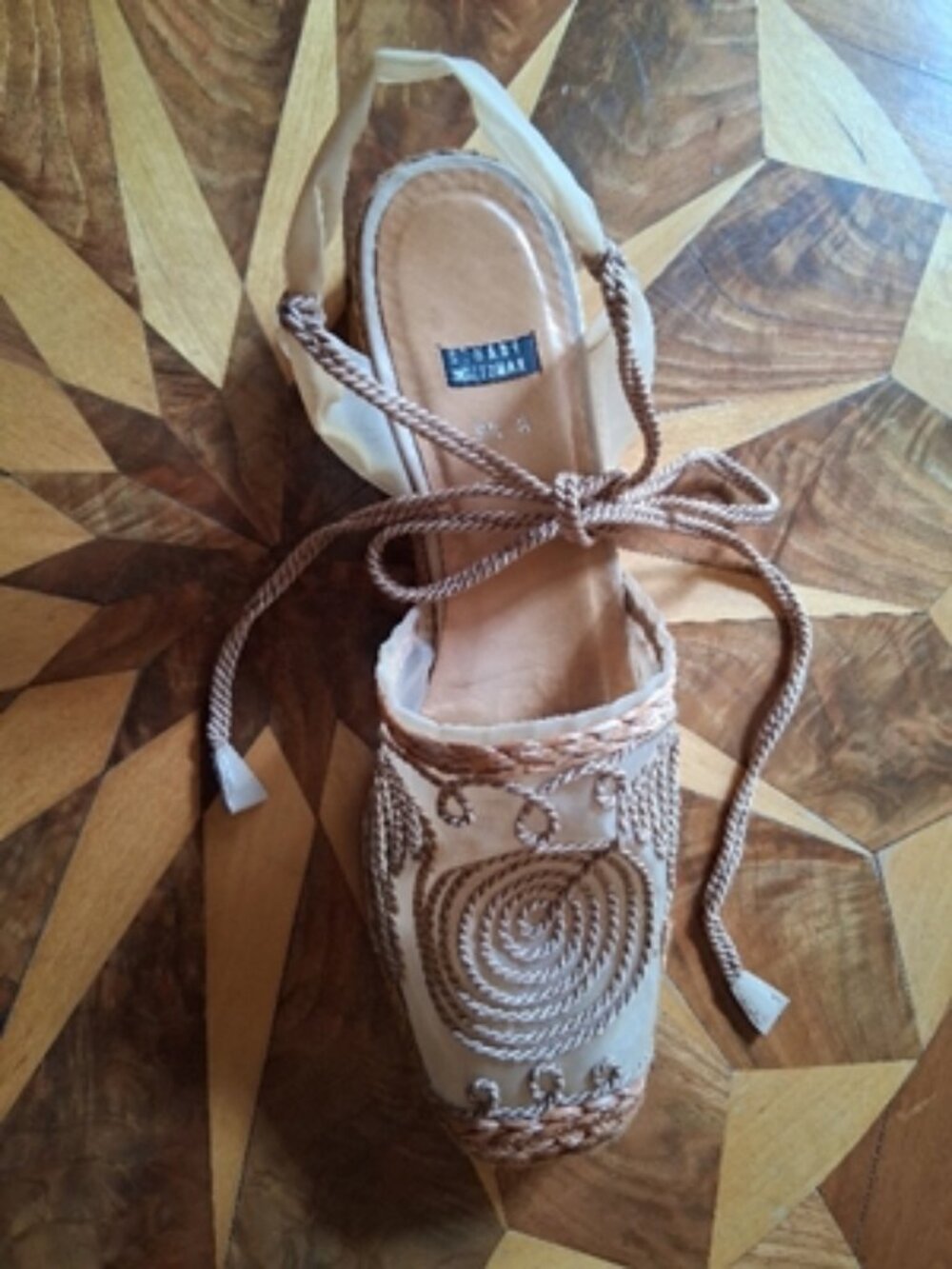 Stuart Weitzman Organza Mesh Embroidered Ankle Tie Espadrille Sandals Size 9.5 - Picture 5 of 6